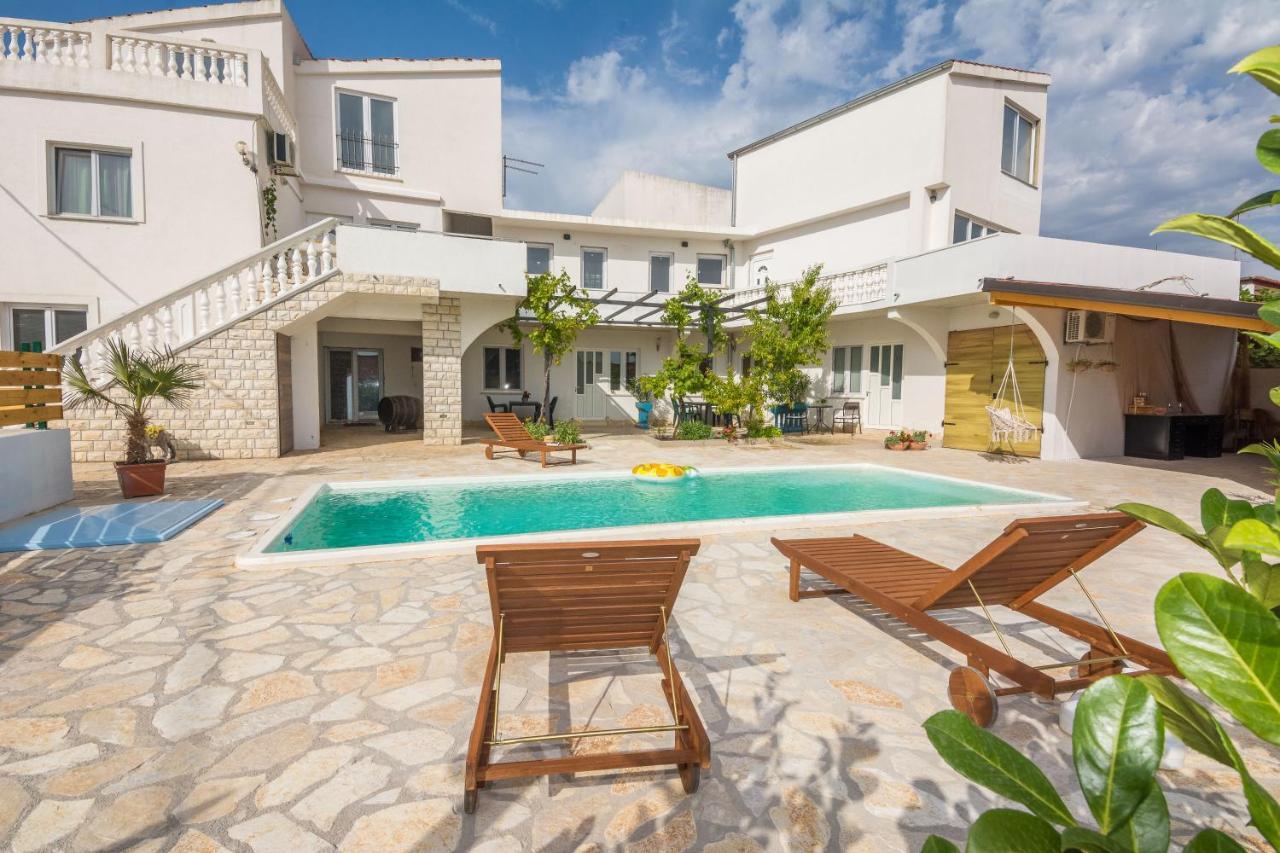 Apartments Barbara Трибунь Экстерьер фото