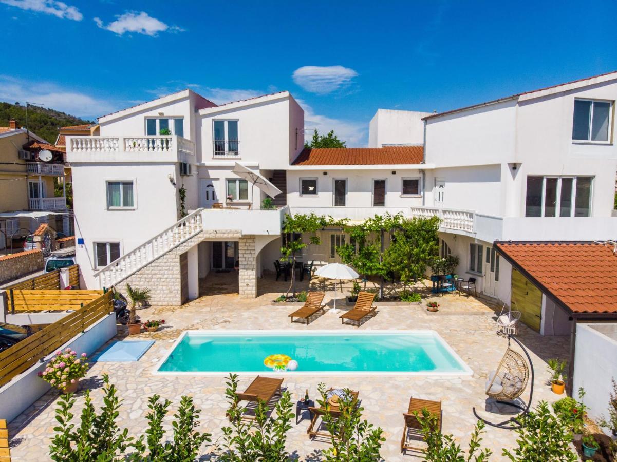 Apartments Barbara Трибунь Экстерьер фото