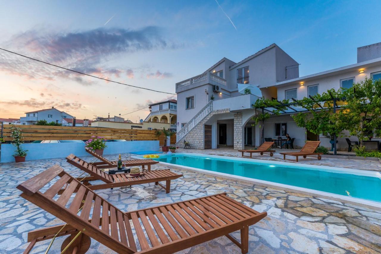 Apartments Barbara Трибунь Экстерьер фото